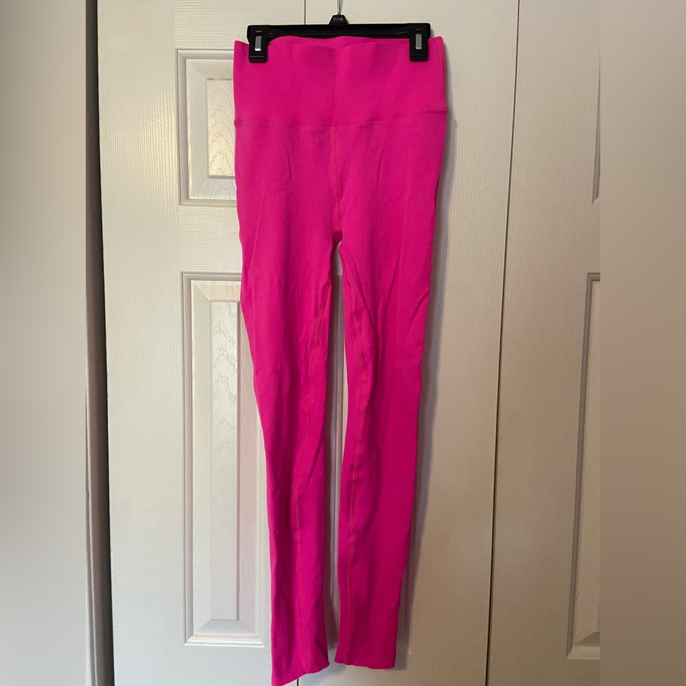 Women’s Fabletics leggings pink size M
